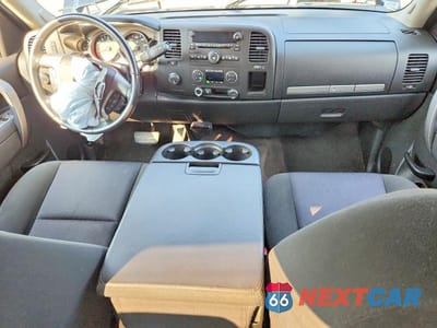 Zdjęcie 8 z 12 samochodu: 2011 CHEVROLET SILVERADO K1500 LT VIN:1GCRKSE35BZ246380 - miniatura