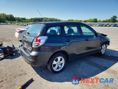 Trzecie zdjęcie samochodu z tyłu: 2005 TOYOTA MATRIX BASE VIN:2T1KR32E55C403638 - miniatura
