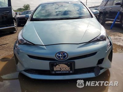 Piąte zdjęcie samochodu w środku: 2016 TOYOTA PRIUS THREE VIN:JTDKARFU9G3018610 - miniatura