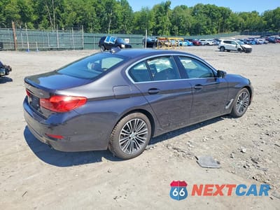 Trzecie zdjęcie samochodu z tyłu: 2020 BMW 530 XI VIN:WBAJR7C05LWW80975 - miniatura