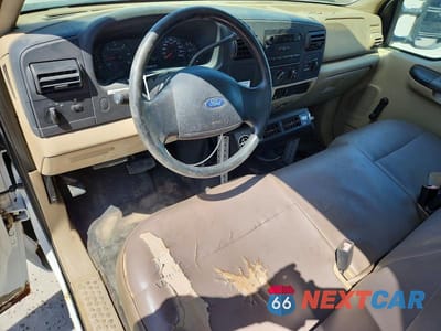 Zdjęcie 8 z 12 samochodu: 2006 FORD F350 SRW SUPER DUTY VIN:1FDSF30566EC11960 - miniatura