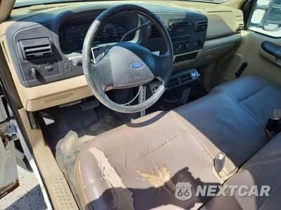 Zdjęcie 8 z 12 samochodu: 2006 FORD F350 SRW SUPER DUTY VIN:1FDSF30566EC11960 - miniatura