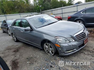 Czwarte zdjęcie samochodu z boku: 2011 MERCEDES-BENZ E 550 4MATIC VIN:WDDHF9AB3BA361022 - miniatura