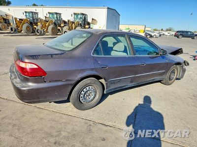 Trzecie zdjęcie samochodu z tyłu: 1999 HONDA ACCORD LX VIN:JHMCG6658XC017702 - miniatura