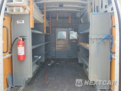 Zdjęcie 10 z 13 samochodu: 2021 NISSAN NV 2500 HD SV VIN:1N6BF0LY7MN807453 - miniatura