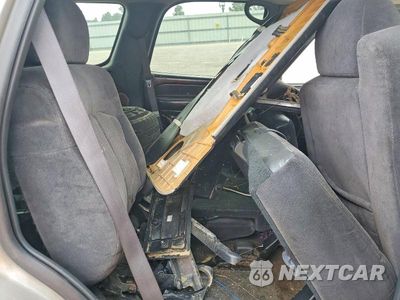 Zdjęcie 11 z 13 samochodu: 2002 CHEVROLET TAHOE K1500 VIN:1GNEK13V72J303228 - miniatura