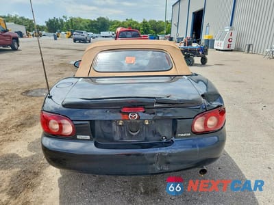 Zdjęcie 6 z 12 samochodu: 2001 MAZDA MX-5 MIATA BASE VIN:JM1NB353810214157 - miniatura