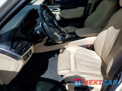 Zdjęcie 7 z 14 samochodu: 2016 BMW X5 XDR40E VIN:5UXKT0C59G0S75866 - miniatura