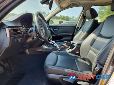 Zdjęcie 7 z 12 samochodu: 2006 BMW 325 I VIN:WBAVB13596PS64683 - miniatura