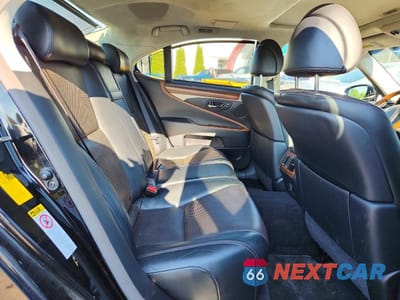 Zdjęcie 10 z 12 samochodu: 2013 LEXUS LS 460 VIN:JTHCL1EF5D5018427 - miniatura