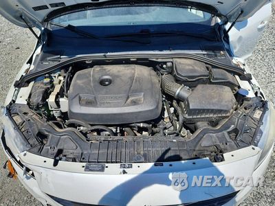 Zdjęcie 11 z 12 samochodu: 2018 VOLVO V60 T6 R-DESIGN VIN:YV149MSS9J2395051 - miniatura