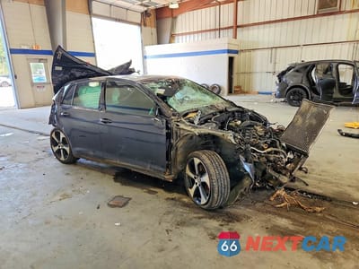 Czwarte zdjęcie samochodu z boku: 2018 VOLKSWAGEN GTI S/SE VIN:3VW447AU6JM263895 - miniatura