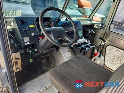 Zdjęcie 8 z 13 samochodu: 2021 FREIGHTLINER CHASSIS M LINE WALK-IN VAN VIN:4UZAC2EA3MCML0629 - miniatura