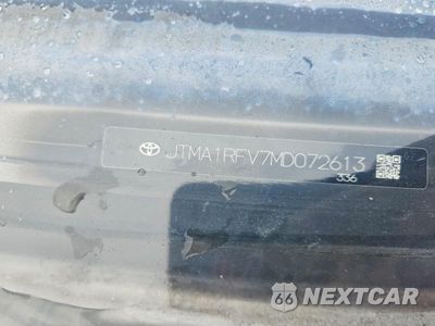 Zdjęcie 13 z 13 samochodu: 2021 TOYOTA RAV4 XLE PREMIUM VIN:JTMA1RFV7MD072613 - miniatura