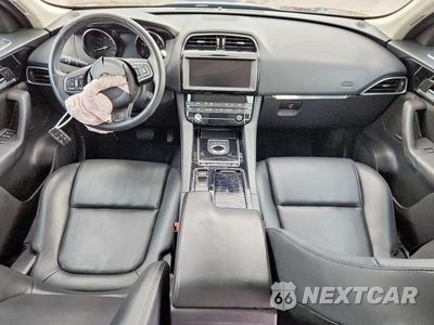 Zdjęcie 8 z 14 samochodu: 2020 JAGUAR F-PACE PREMIUM VIN:SADCJ2FX3LA632083 - miniatura