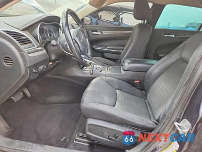 Zdjęcie 7 z 13 samochodu: 2018 CHRYSLER 300 TOURING VIN:2C3CCAAG2JH293455 - miniatura