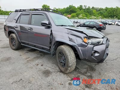 Czwarte zdjęcie samochodu z boku: 2018 TOYOTA 4RUNNER TRD OFF-ROAD VIN:JTEBU5JR6J5519111 - miniatura