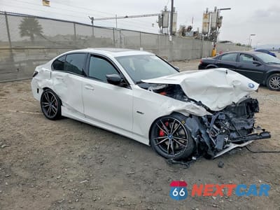 Czwarte zdjęcie samochodu z boku: 2023 BMW 3ER 330E VIN:3MW39FF04P8D57207 - miniatura