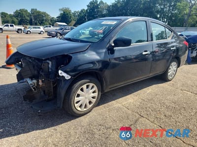 2019 NISSAN VERSA S 3N1CN7AP1KL828957 - główne zdjęcie licytacji z USA - miniatura