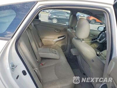 Zdjęcie 10 z 12 samochodu: 2010 TOYOTA PRIUS IV VIN:JTDKN3DU5A5226113 - miniatura