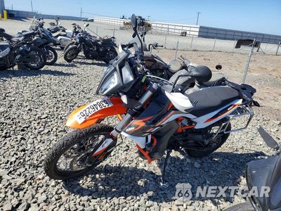 Trzecie zdjęcie samochodu z tyłu: 2021 KTM 890 ADVENTURE R VIN:VBKTR6409MM810093 - miniatura