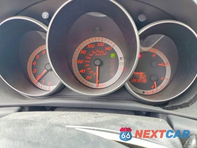 Zdjęcie 9 z 12 samochodu: 2006 MAZDA 3 HATCHBACK VIN:JM1BK344461485487 - miniatura