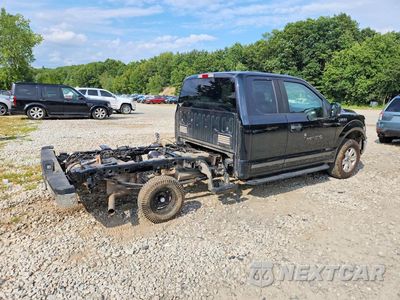 Trzecie zdjęcie samochodu z tyłu: 2020 FORD F150 SUPER CAB VIN:1FTEX1EB5LFB37227 - miniatura