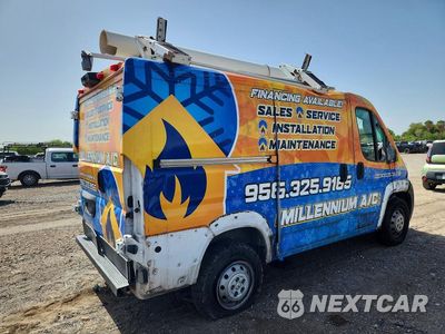 Trzecie zdjęcie samochodu z tyłu: 2020 RAM PROMASTER 1500 1500 STANDARD VIN:3C6TRVNG4LE141677 - miniatura