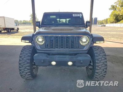 Piąte zdjęcie samochodu w środku: 2024 JEEP GLADIATOR RUBICON VIN:1C6JJTBG3RL118334 - miniatura