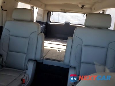 Zdjęcie 10 z 14 samochodu: 2016 CHEVROLET SUBURBAN C1500 LT VIN:1GNSCHKC6GR413950 - miniatura