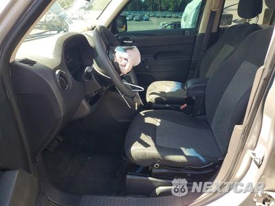 Zdjęcie 7 z 12 samochodu: 2017 JEEP PATRIOT SPORT VIN:1C4NJPBB5HD202573 - miniatura