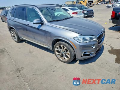 Czwarte zdjęcie samochodu z boku: 2016 BMW X5 SDRIVE35I VIN:5UXKR2C58G0R72875 - miniatura