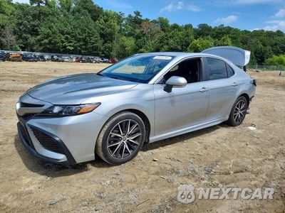 2023 TOYOTA CAMRY SE 4T1G11AK9PU090667 - główne zdjęcie licytacji z USA - miniatura