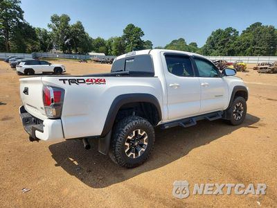 Trzecie zdjęcie samochodu z tyłu: 2023 TOYOTA TACOMA TRD OFF-ROAD VIN:3TMCZ5AN8PM609676 - miniatura