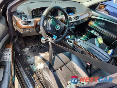 Zdjęcie 8 z 12 samochodu: 2003 BMW 745 LI VIN:WBAGN63453DS43895 - miniatura