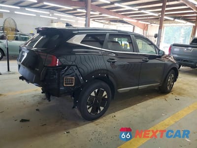 Trzecie zdjęcie samochodu z tyłu: 2026 KIA SPORTAGE LX VIN:KNDPU3DG3T7308660 - miniatura