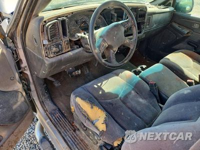 Zdjęcie 8 z 12 samochodu: 2006 GMC NEW SIERRA C1500 VIN:2GTEC19T161115526 - miniatura