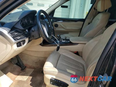 Zdjęcie 7 z 12 samochodu: 2014 BMW X5 SDRIVE35I VIN:5UXKR2C55E0H34045 - miniatura