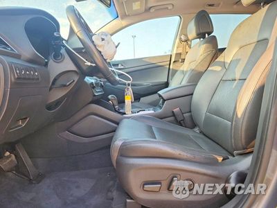 Zdjęcie 7 z 12 samochodu: 2017 HYUNDAI TUCSON LIMITED VIN:KM8J3CA24HU431745 - miniatura