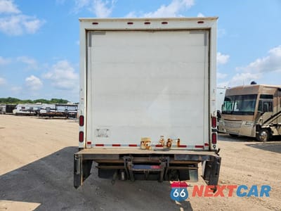 Zdjęcie 6 z 13 samochodu: 2018 ISUZU NPR HD BOX TRUCK VIN:JALC4W160J7008291 - miniatura
