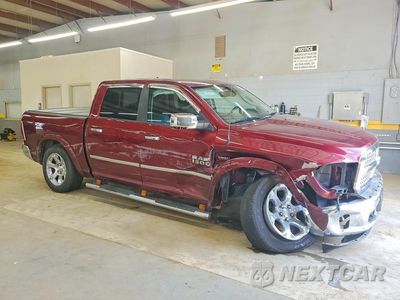 Czwarte zdjęcie samochodu z boku: 2017 RAM 1500 LARAMIE VIN:1C6RR7NT7HS800598 - miniatura