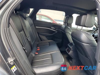 Zdjęcie 11 z 13 samochodu: 2019 AUDI E-TRON PRESTIGE VIN:WA1VAAGE6KB007501 - miniatura