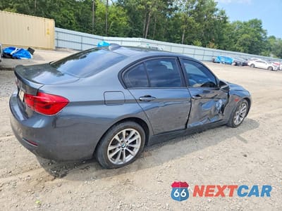 Trzecie zdjęcie samochodu z tyłu: 2016 BMW 320 I VIN:WBA8E1G52GNT35525 - miniatura
