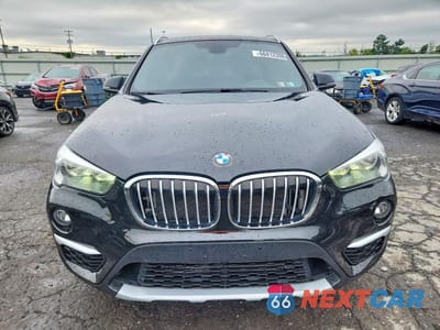 Piąte zdjęcie samochodu w środku: 2018 BMW X1 XDRIVE28I VIN:WBXHT3C39J5L25691 - miniatura