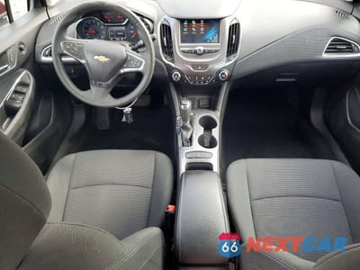 Zdjęcie 8 z 12 samochodu: 2018 CHEVROLET CRUZE LT VIN:1G1BE5SM0J7161649 - miniatura