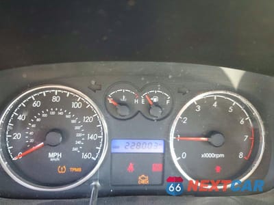 Zdjęcie 9 z 12 samochodu: 2008 HYUNDAI TIBURON GS VIN:KMHHM66DX8U265366 - miniatura