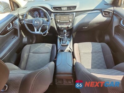 Zdjęcie 8 z 13 samochodu: 2018 NISSAN ROGUE SPORT SV VIN:JN1BJ1CR0JW252550 - miniatura