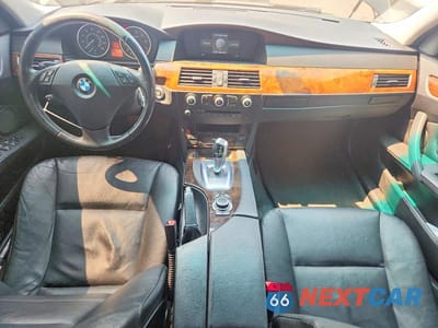 Zdjęcie 8 z 12 samochodu: 2010 BMW 5 SERIES I VIN:WBANU5C56AC124480 - miniatura