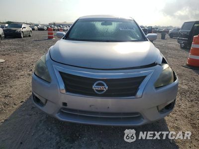 Piąte zdjęcie samochodu w środku: 2015 NISSAN ALTIMA 2.5 S VIN:1N4AL3AP4FC245809 - miniatura
