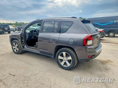 Drugie zdjęcie samochodu z przodu: 2017 JEEP COMPASS LATITUDE VIN:1C4NJDEBXHD152134 - miniatura